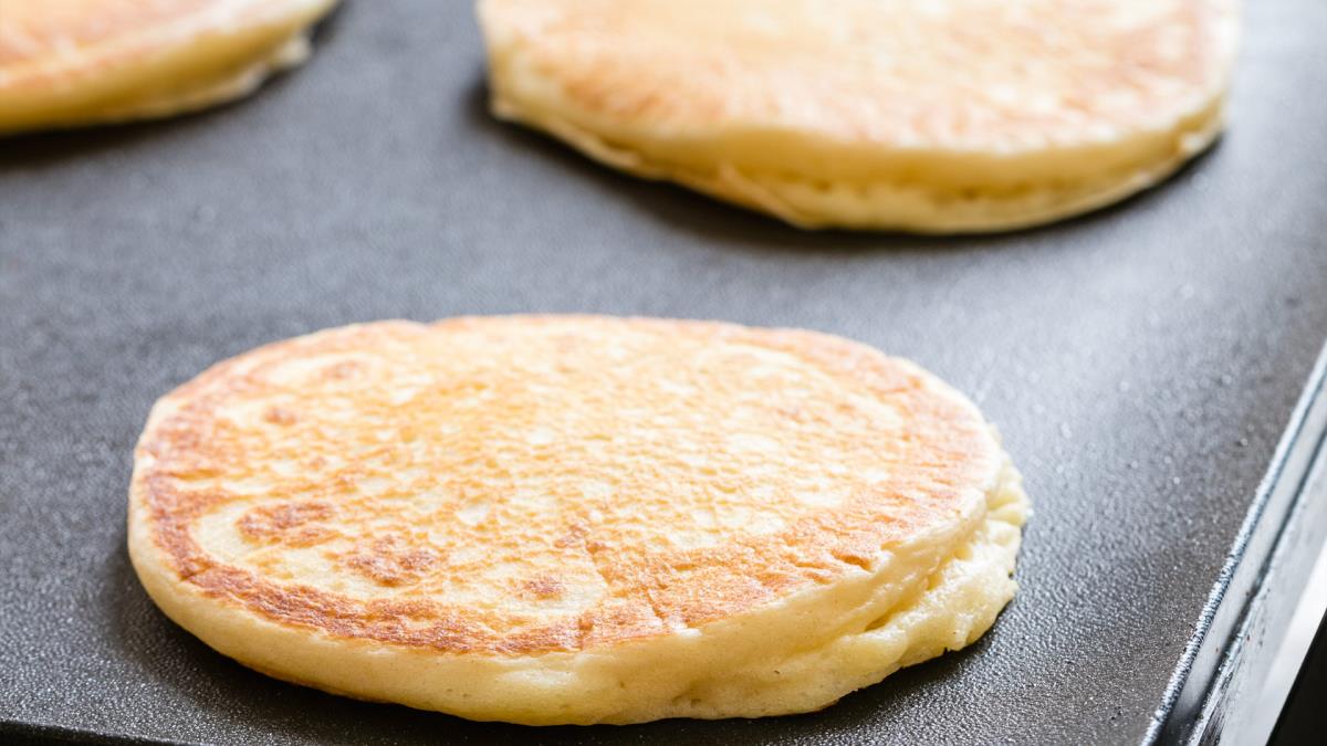 Orjinal Kahvaltılık Pankek (Pancake) Tarifi, Malzemeleri